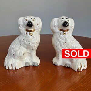 SOLD - Set of 2 Vintage Staffordshire Spaniel Mantle Dogs Ceramic Figurines